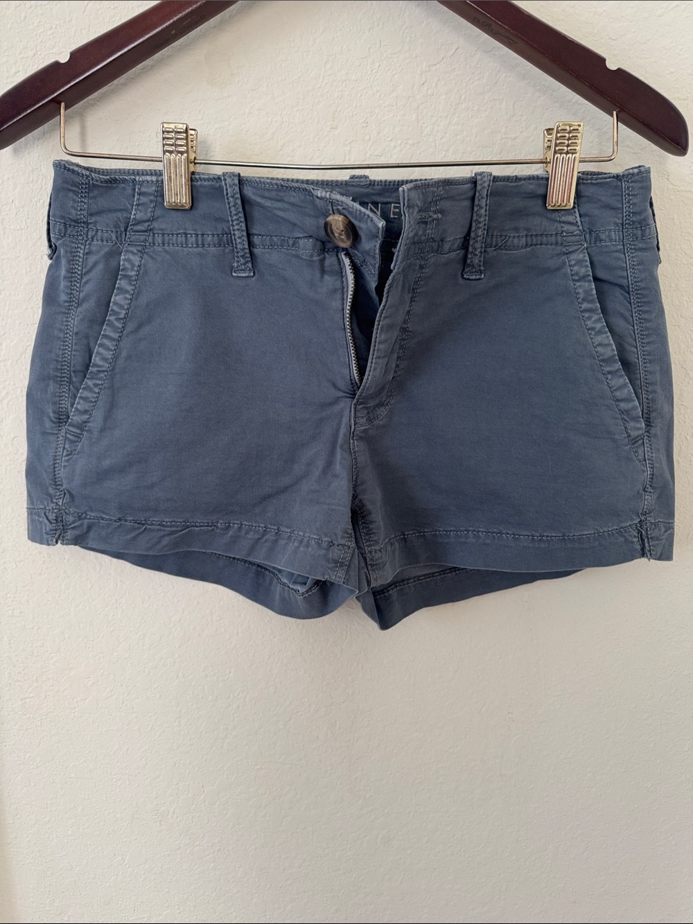 American Eagle Outfitters Slate Blue medium Waist Chino Shorts sz 2